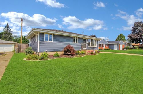 9434 Farmer Dr, Hammond IN  46322-2957 exterior