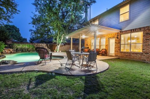 6104 Cobble Trl, Lewisville, TX 75028-3829