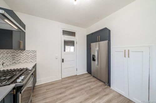 3215 York St, Denver CO  80205-4164 exterior