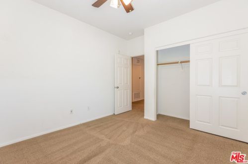 172 Full Moon, Irvine CA  92618-8806 exterior
