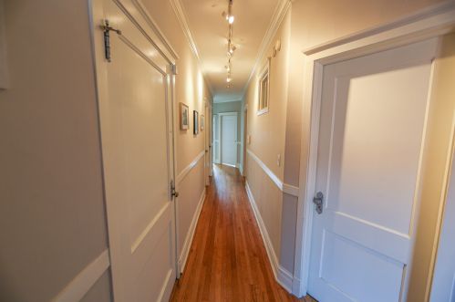 834 Lakeside Pl, Chicago, IL 60640-5113