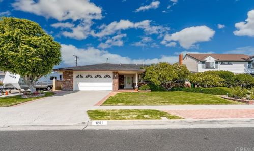 1261 Genoa Pl, Placentia, CA 92870-3533