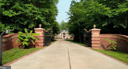 8801 Classic Lakes Way, Nokesville, VA 20181-3382