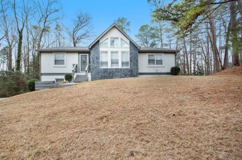 1731 Hilton Ridge Ct, Lithonia, GA 30058-5627