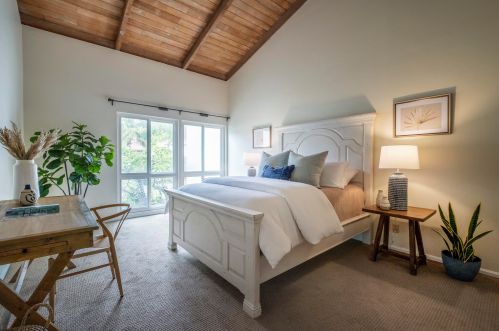 2630 State St, Santa Barbara, CA 93105-3576