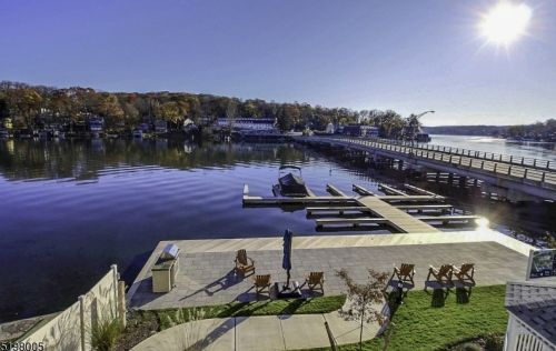 468-1 River Styx Rd, Hopatcong, NJ 07843