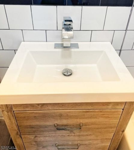 8 York St, Paterson NJ  07524-1917 exterior