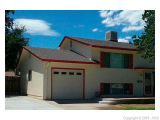 2121 Ridgewood Ln, Pueblo, CO 81005-2726