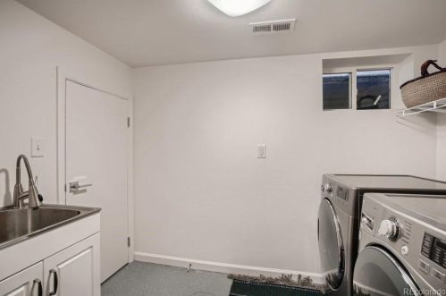 900 Kendall St, Denver CO  80214-2315 exterior