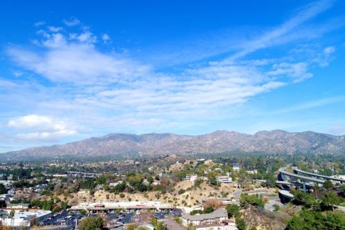 2313 Rosecrest Dr, Glendale CA  91208-1333 exterior