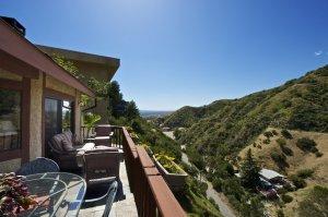 411 Nolan Ave, Glendale, CA 91202-1135