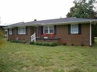 3213 Dixon Rd, Anderson, SC 29625-4929