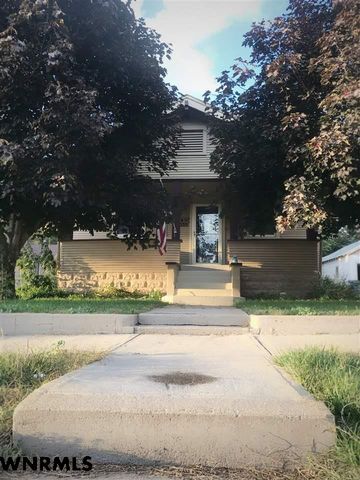 202 9th St, Bayard, NE 69334-1515