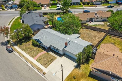1178 Locke Ave, Simi Valley, CA 93065-4431