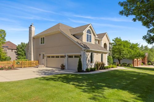 4104 Emporia Ct, Naperville, IL 60564-7129