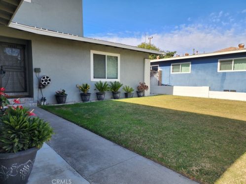 10661 Ritter St, Cypress, CA 90630-4945
