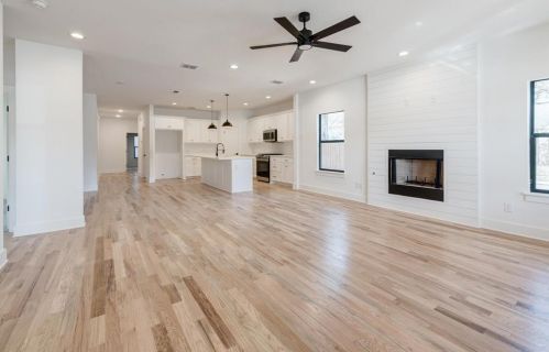 1821 Sylvania Ave, Fort Worth TX  76111-2740 exterior