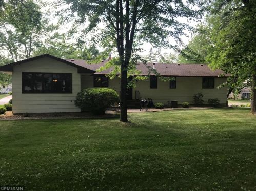 522 Fern St, Spectacle Lake, MN 55008-1003