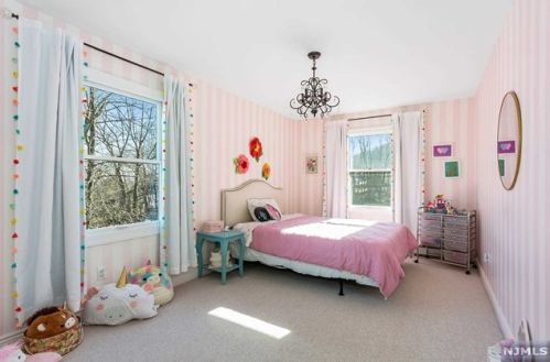 97 Roosevelt Ave, Paterson NJ  07506-0015 exterior