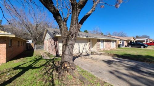 9725 Grove Oaks Blvd, Dallas TX  75217-7604 exterior