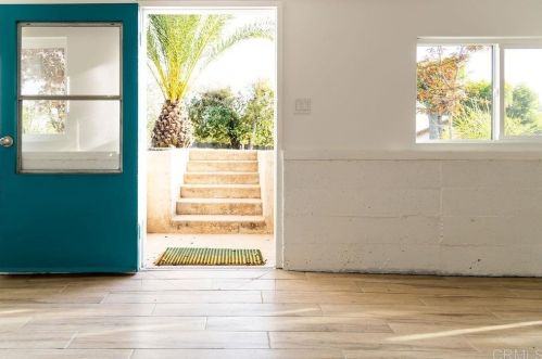 2166 Warmlands Ave, Vista CA  92084-3338 exterior