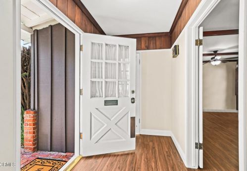 3855 Altura Ave, Glendale CA 91214-3456 exterior