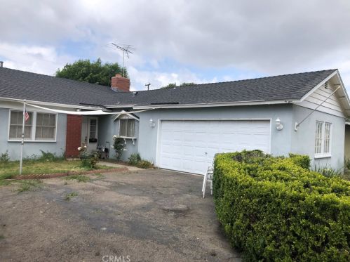438 Greengrove St, Orange, CA 92866-3404