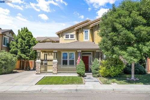 2031 Amatchi Dr, Tracy, CA 95304-5935