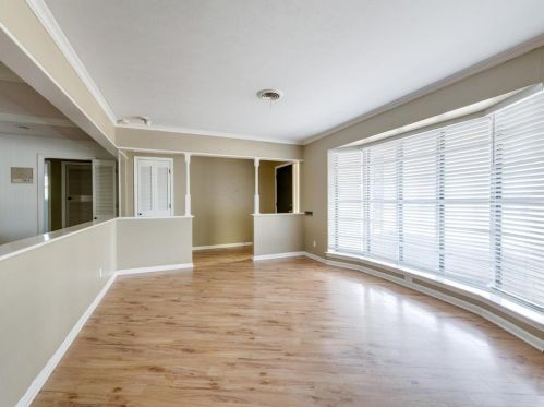 5201 Stacey Ave, Fort Worth TX  76132-1630 exterior