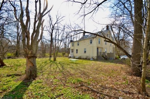 37 Bowers Ln, Chatham Township, NJ 07928-2308