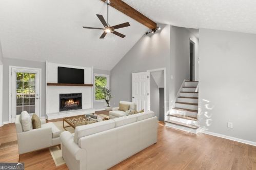 5089 Ravenwood Dr, Marietta, GA 30066-1335
