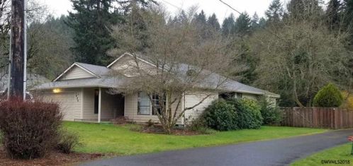 1020 Madison St, Silverton, OR 97381-2406