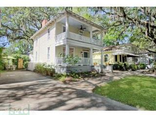 625 37th St, Savannah, GA 31415-8403