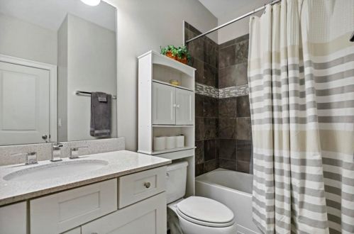 3619 Brookleigh Ln, Atlanta GA  30319-2206 exterior