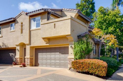 6390 Alexandri Cir, Carlsbad, CA 92011-3600
