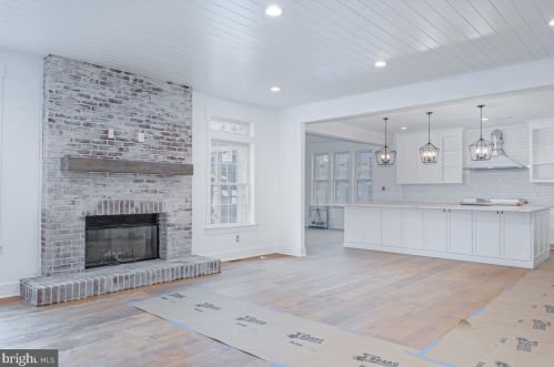 230 Summit Ave, Tavistock, NJ 08033-1840
