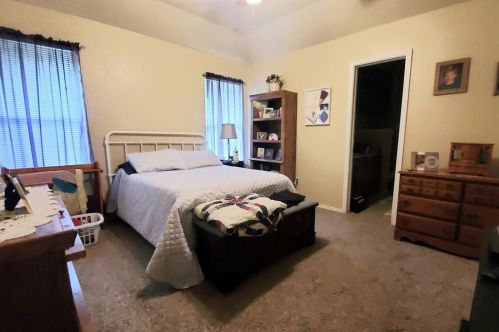 6925 Sierra Dr, Fort Worth TX 76116-3915 exterior