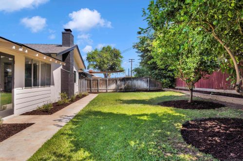 6630 Montclair Dr, Riverside CA  92504-1838 exterior