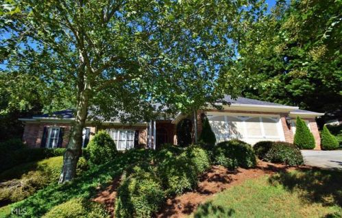 3037 Chattahoochee Trce, Gainesville, GA 30506-2103