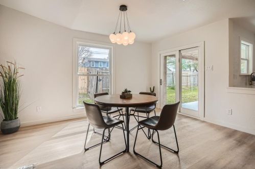 8408 Cayuga Dr, Austin TX 78749-3972 exterior