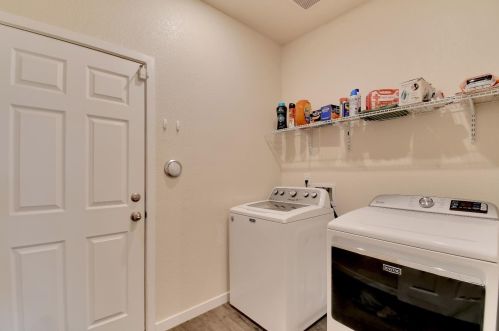 5715 Freestone Dr, Arboga CA  95901-8701 exterior