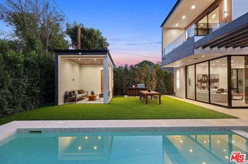 4736 Burnet Ave, Van Nuys CA  91403-2412 exterior