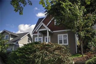 4736 38th Ave, Seattle, WA 98126-2727