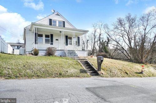 823 5th St, Harrisburg PA  17113-2612 exterior
