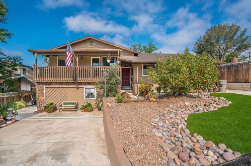 8390 Poinciana Dr, El Cajon, CA 92021-1004