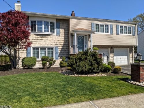 58 Cook St, Clark, NJ 07066-1876