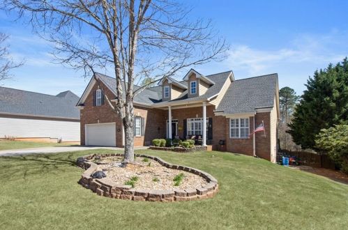 4300 Waverly Downs Dr, Lithonia, GA 30039-5510