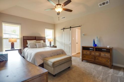 412 Phillips Ct, Midlothian TX  76063-1969 exterior