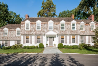 1 Peabody Ln, Tokeneke, CT 06820-5922