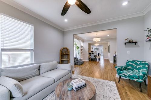 518 Edgefield Ave, Dallas TX  75208-5319 exterior